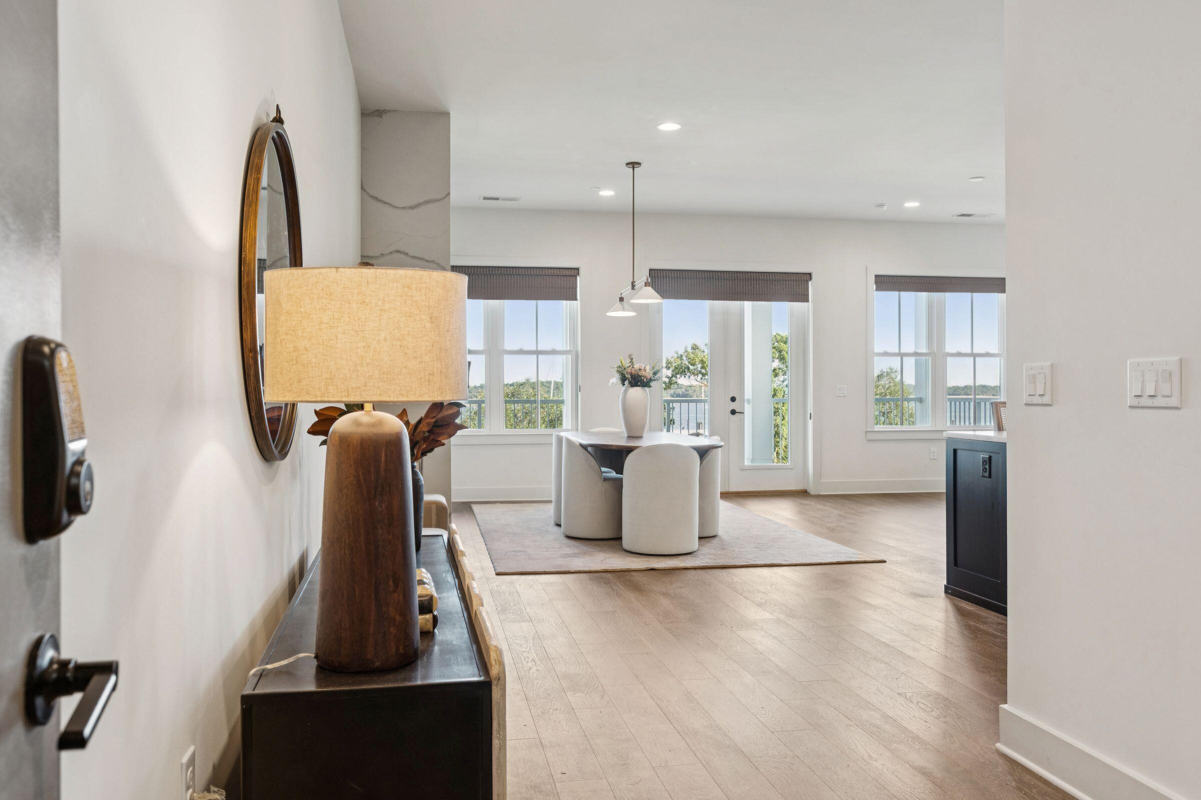 600 Waterman Street 732