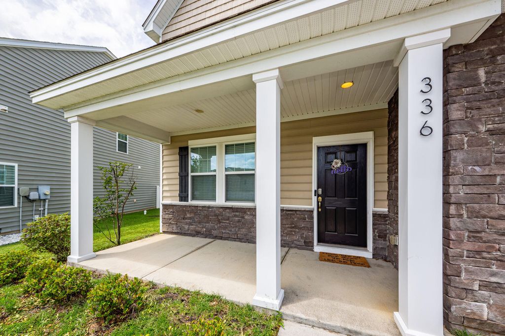 Photo of 336 Bracken Fern Road, Moncks Corner, SC 29461 (MLS # 26015504)