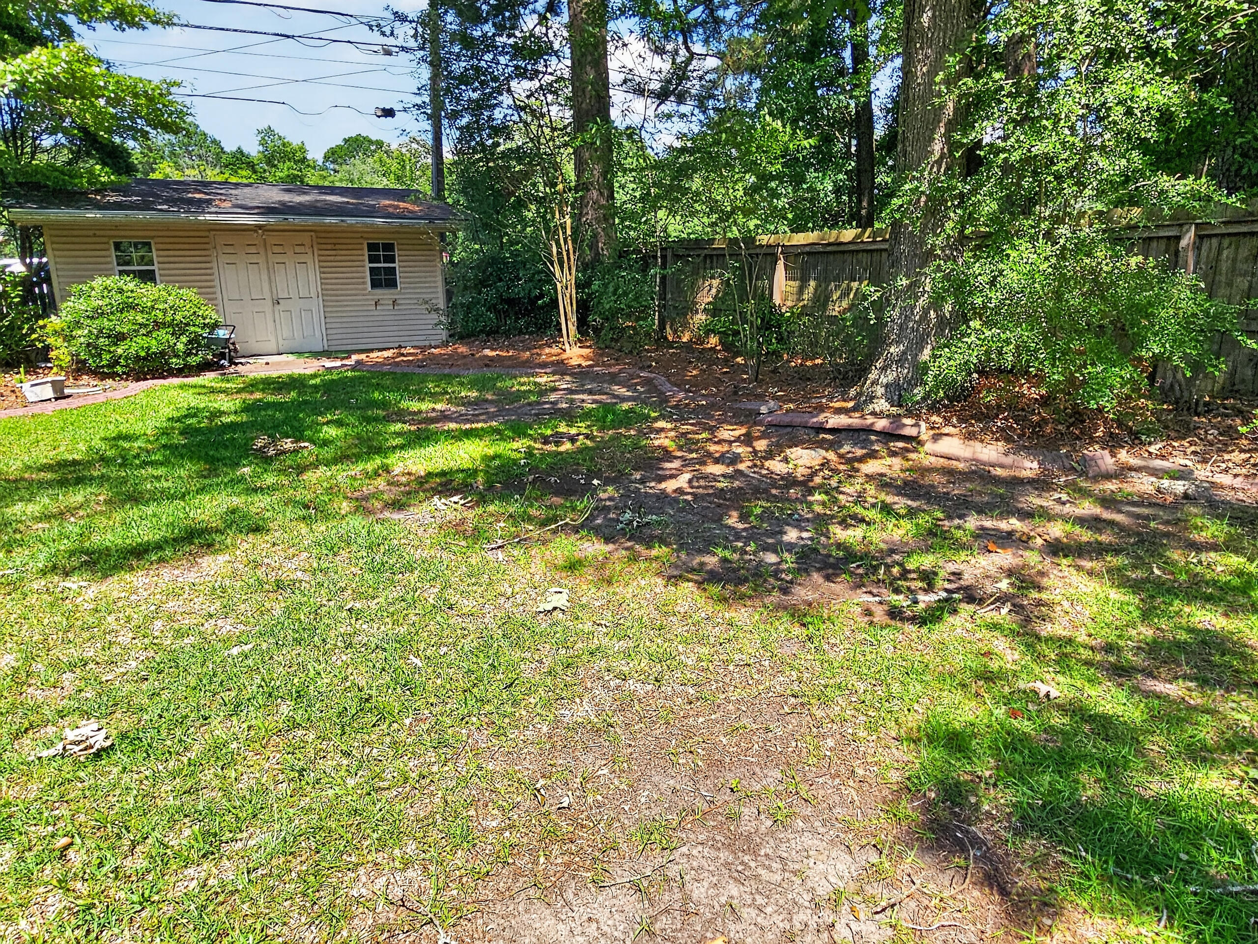 101 Beacon Hill Lane