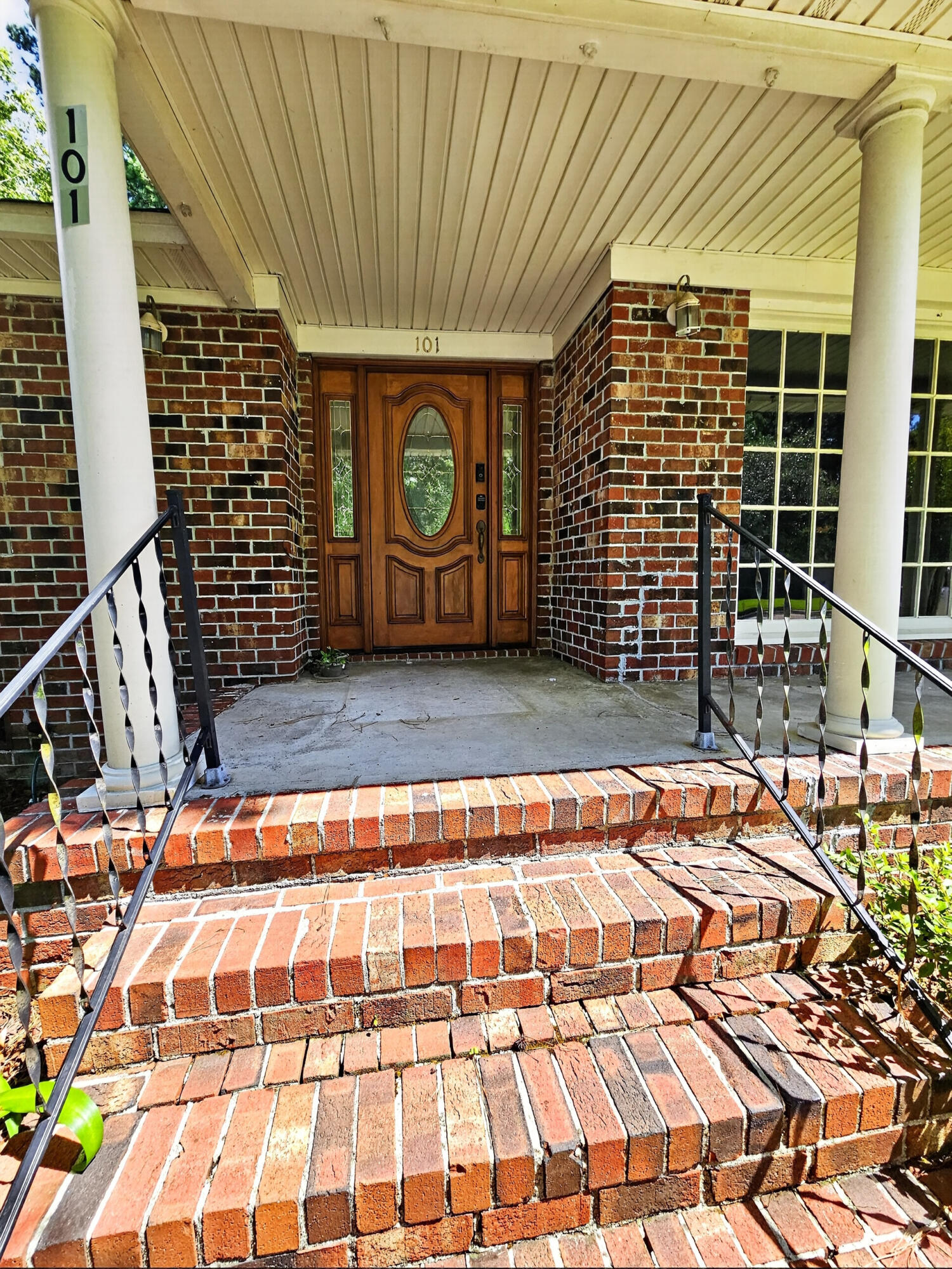101 Beacon Hill Lane