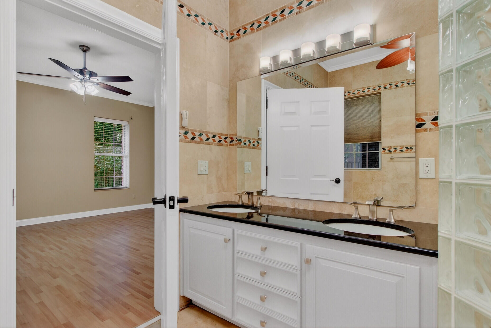 Summerville, South Carolina, 29483, United States, 6 Bedrooms Bedrooms, ,6 BathroomsBathrooms,Residential,Active,2030598