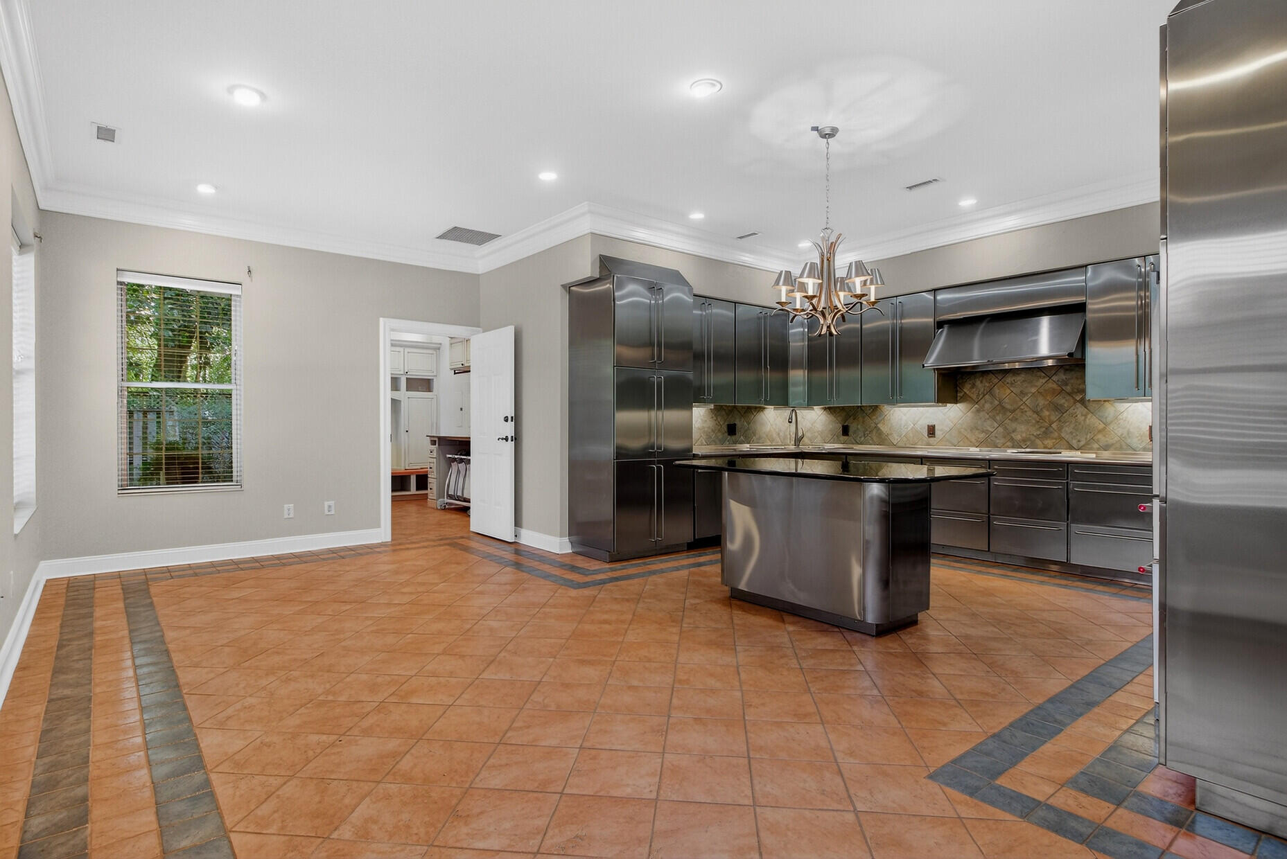 Summerville, South Carolina, 29483, United States, 6 Bedrooms Bedrooms, ,6 BathroomsBathrooms,Residential,Active,2030598