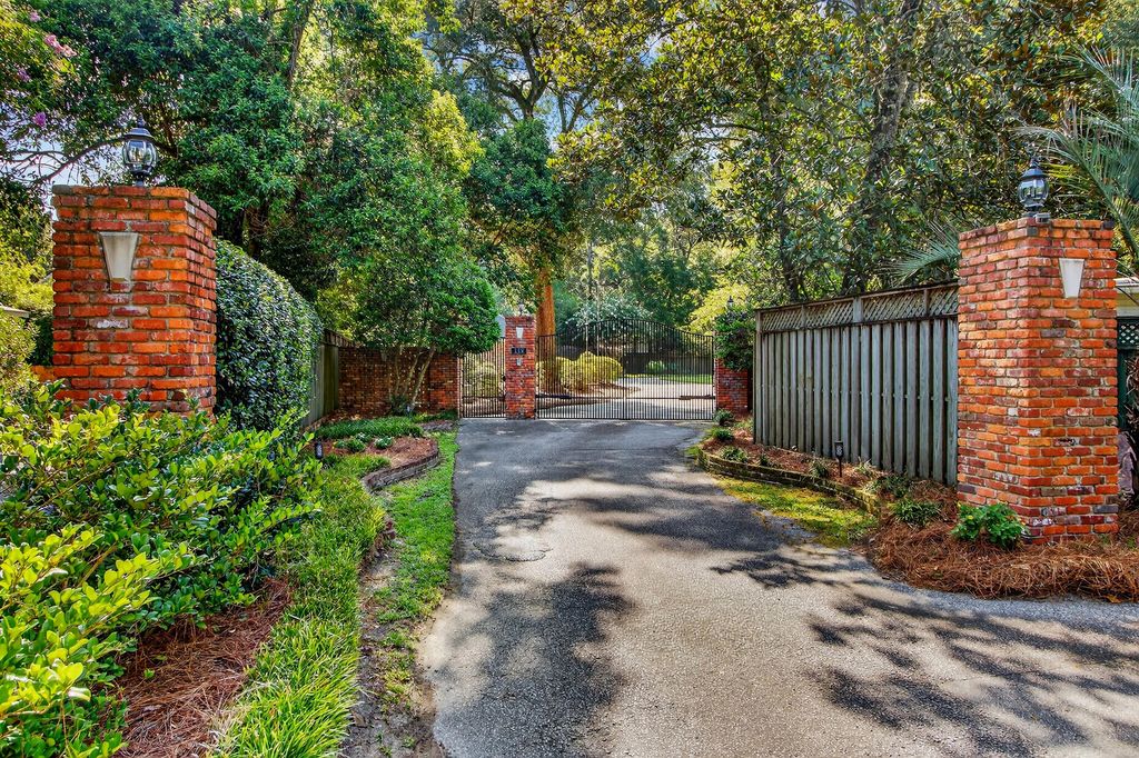 Photo of 113 Tea Farm Road, Summerville, SC 29483 (MLS # 26008530)