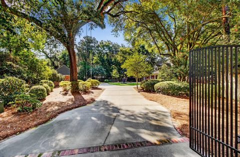 Photo of 113 Tea Farm Road, Summerville, SC 29483 (MLS # 26008530)