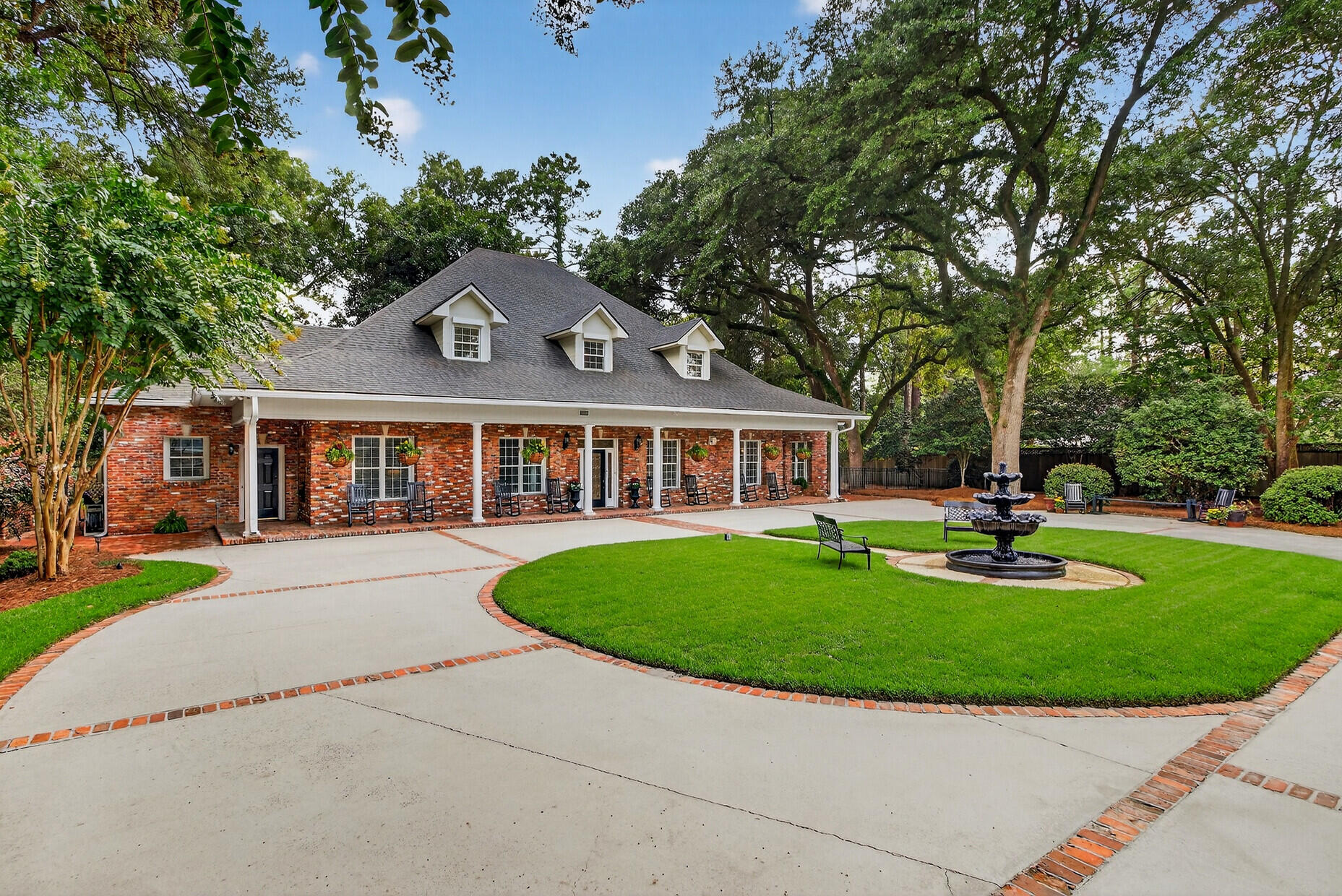 Summerville, South Carolina, 29483, United States, 6 Bedrooms Bedrooms, ,6 BathroomsBathrooms,Residential,Active,2030598