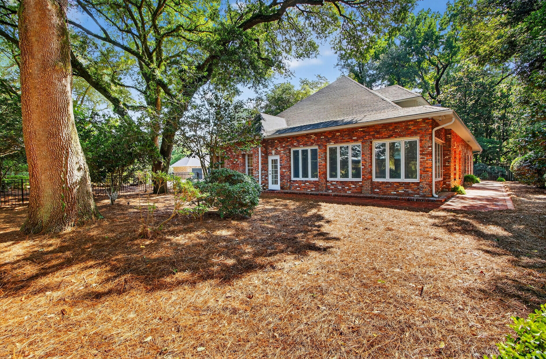 Summerville, South Carolina, 29483, United States, 6 Bedrooms Bedrooms, ,6 BathroomsBathrooms,Residential,Active,2030598