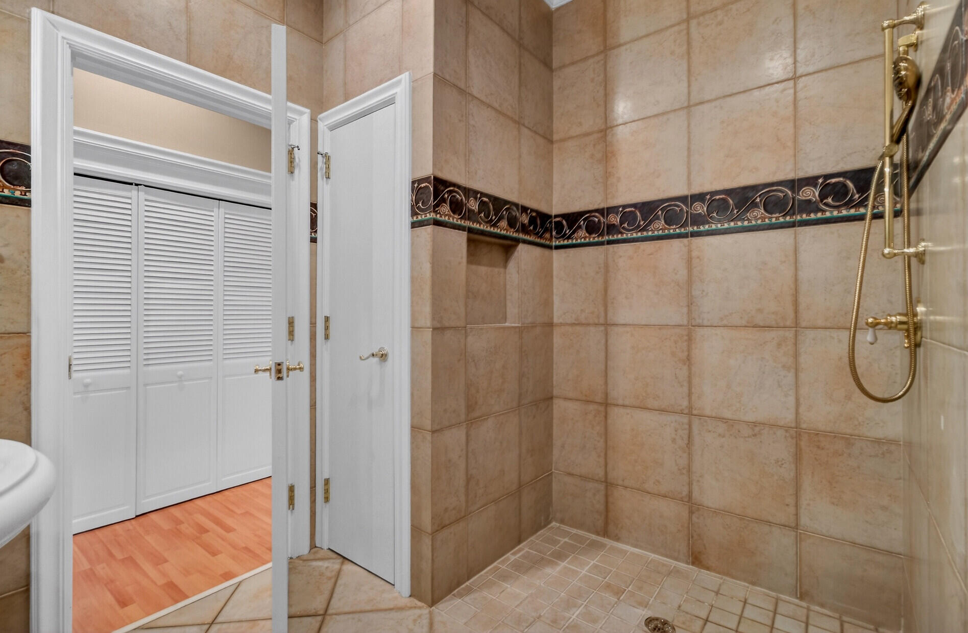 Summerville, South Carolina, 29483, United States, 6 Bedrooms Bedrooms, ,6 BathroomsBathrooms,Residential,Active,2030598