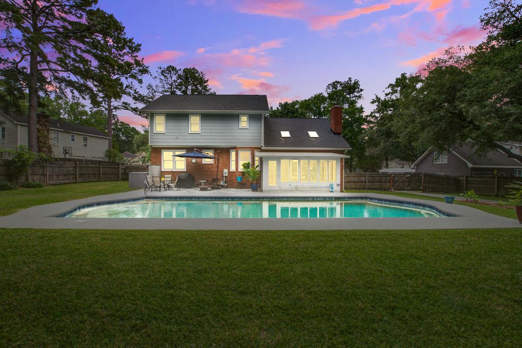 Photo of 123 Plantation Drive, Summerville, SC 29485 (MLS # 26012229)