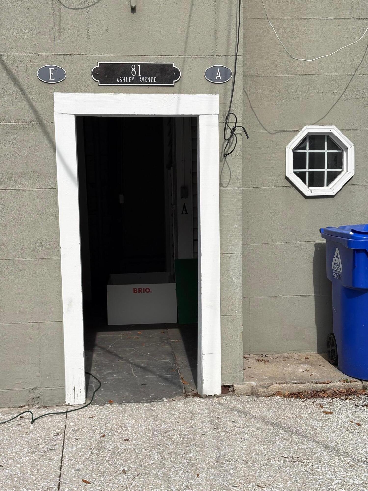81 Ashley Avenue E