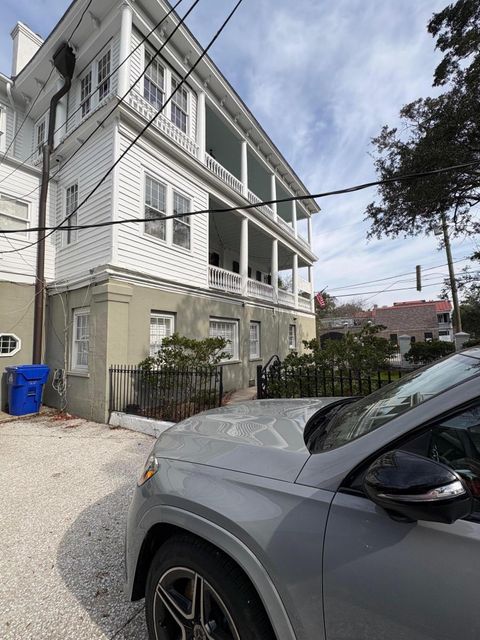81 Ashley Avenue E Charleston SC 29401