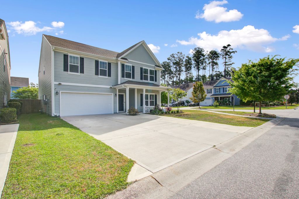 Photo of 400 Snowy Plover Lane Lane, Summerville, SC 29486 (MLS # 26010665)