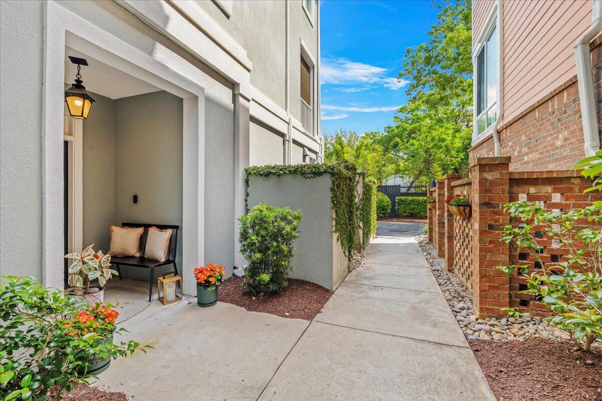 656 Coleman Boulevard 405
