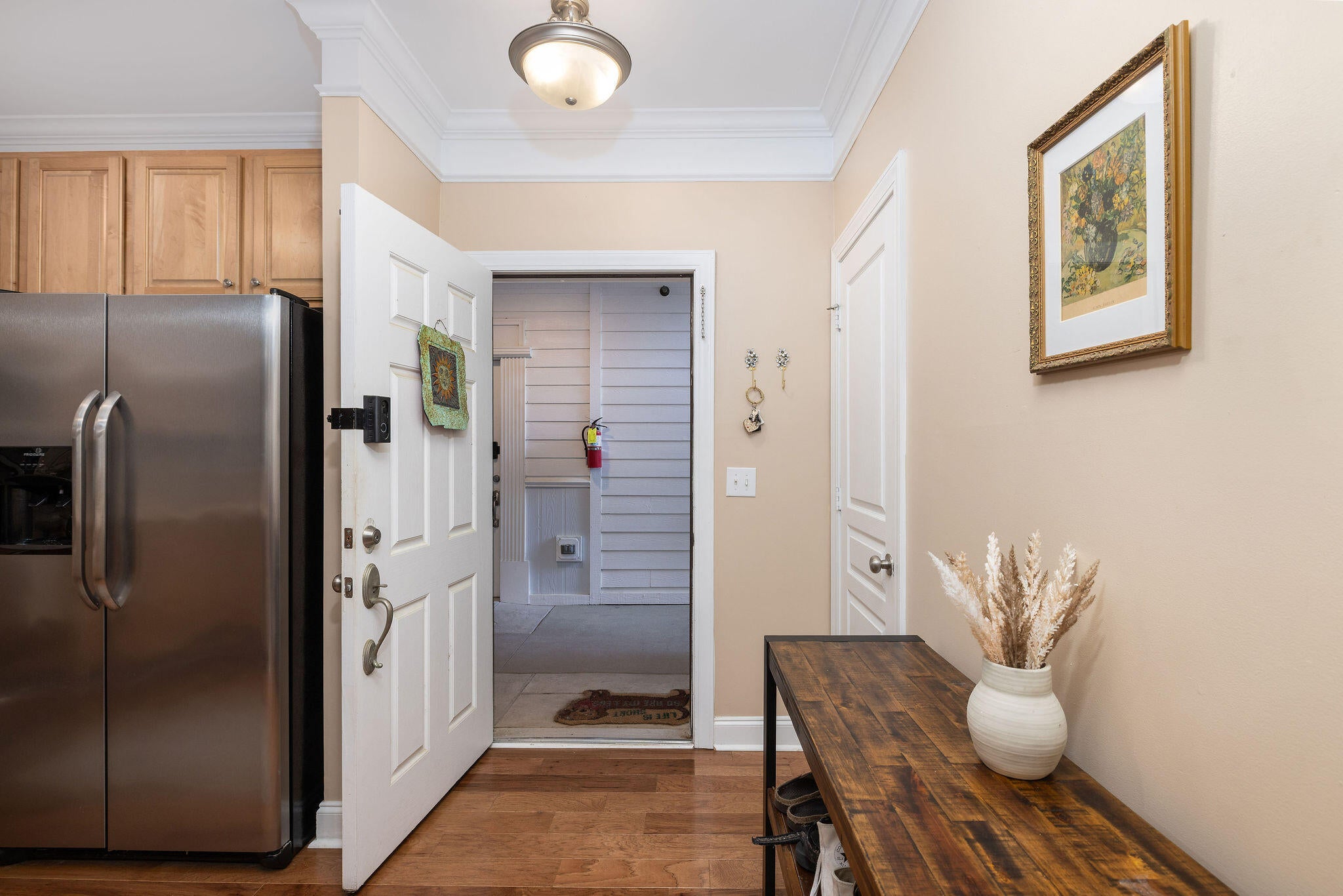 1025 Riverland Woods Place 914