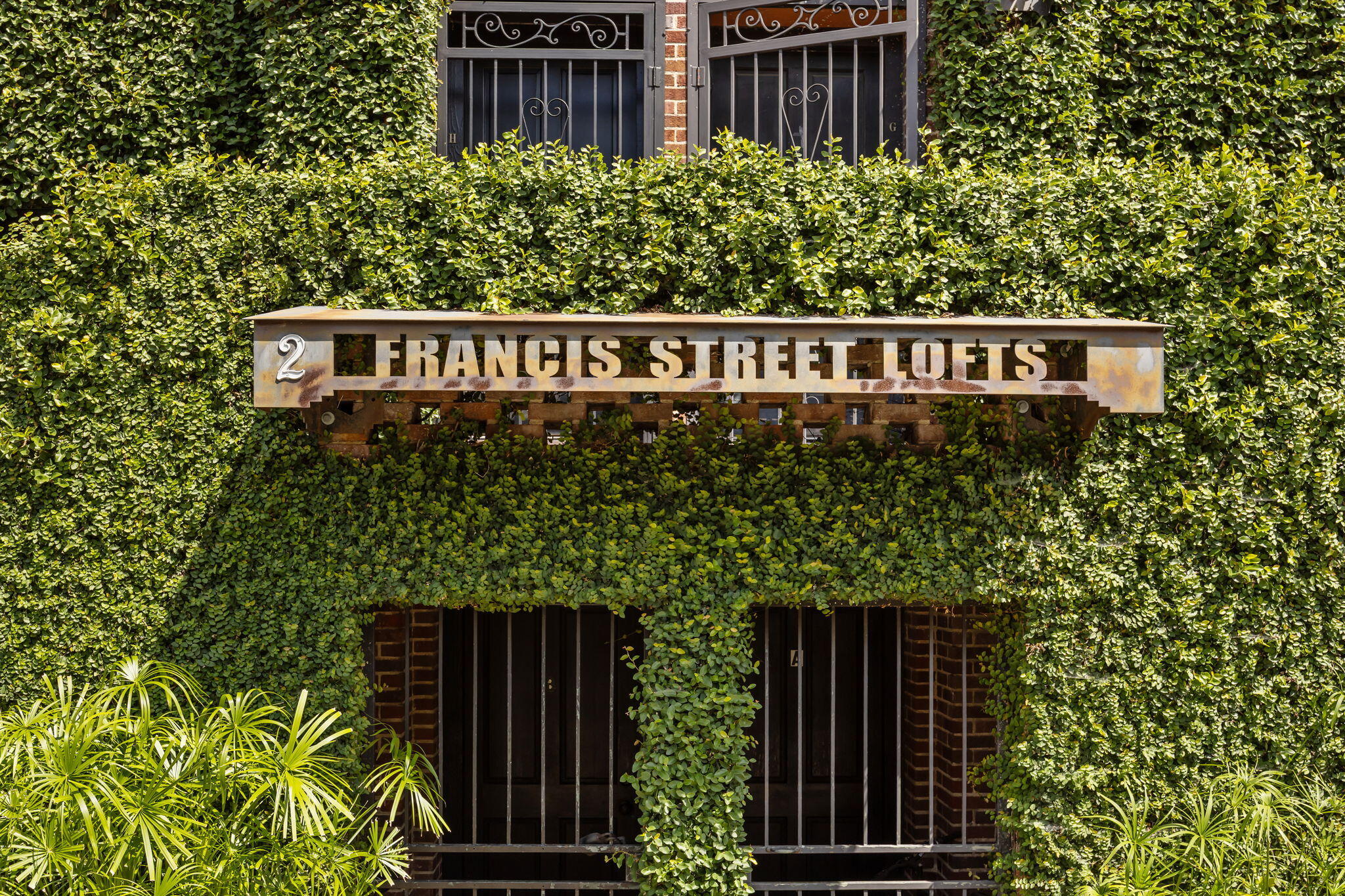 2 Francis Street E
