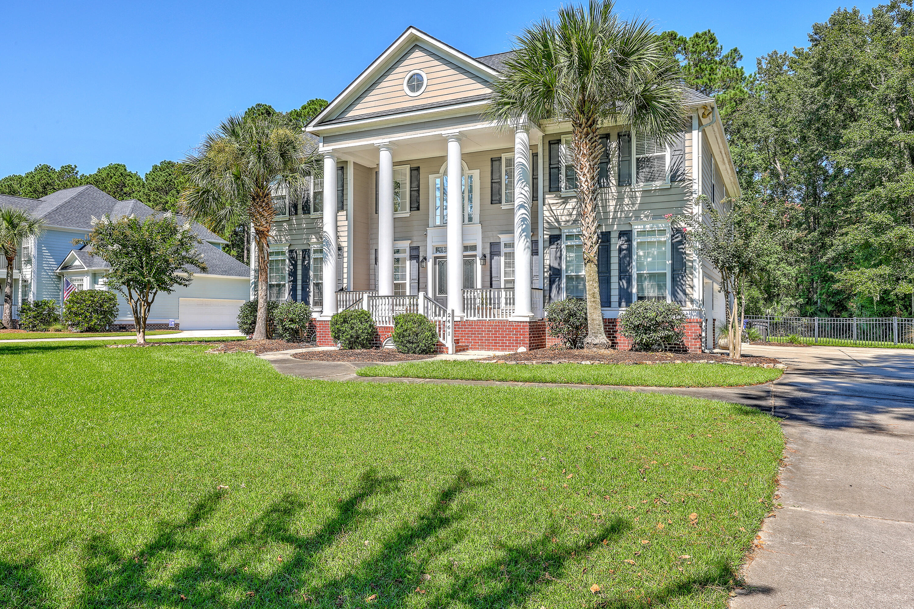 2461 Darts Cove Way