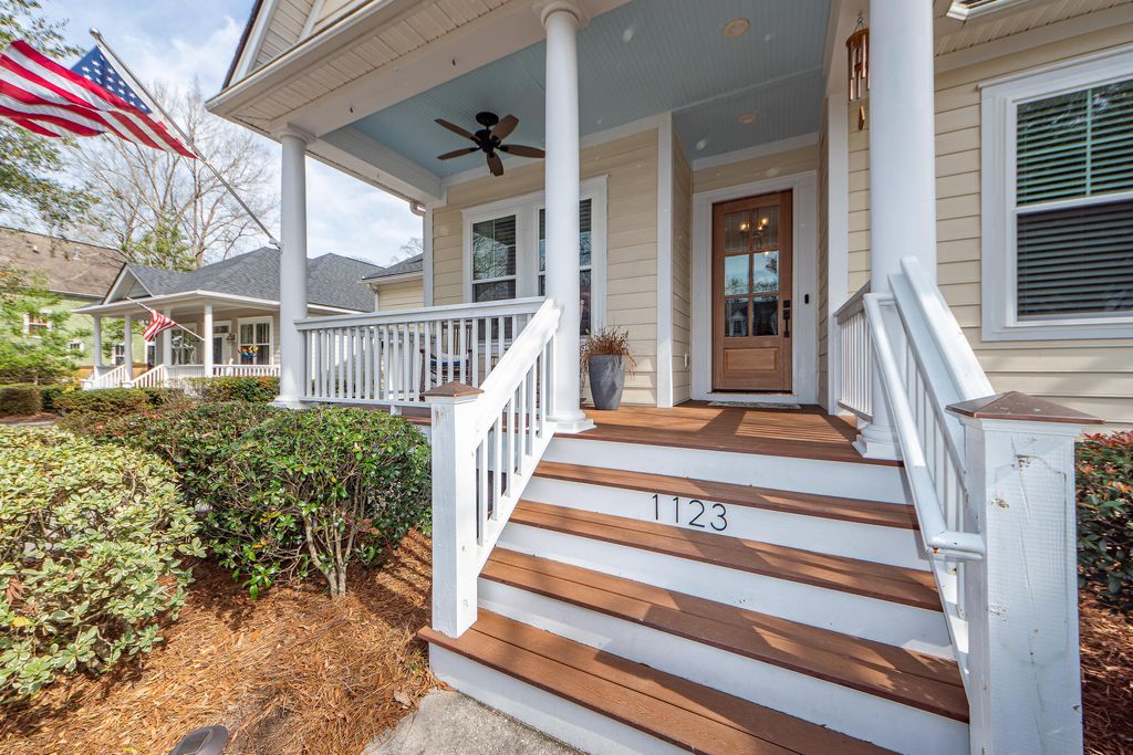 Photo of 1123 Blakeway Street, Charleston, SC 29492 (MLS # 26005700)