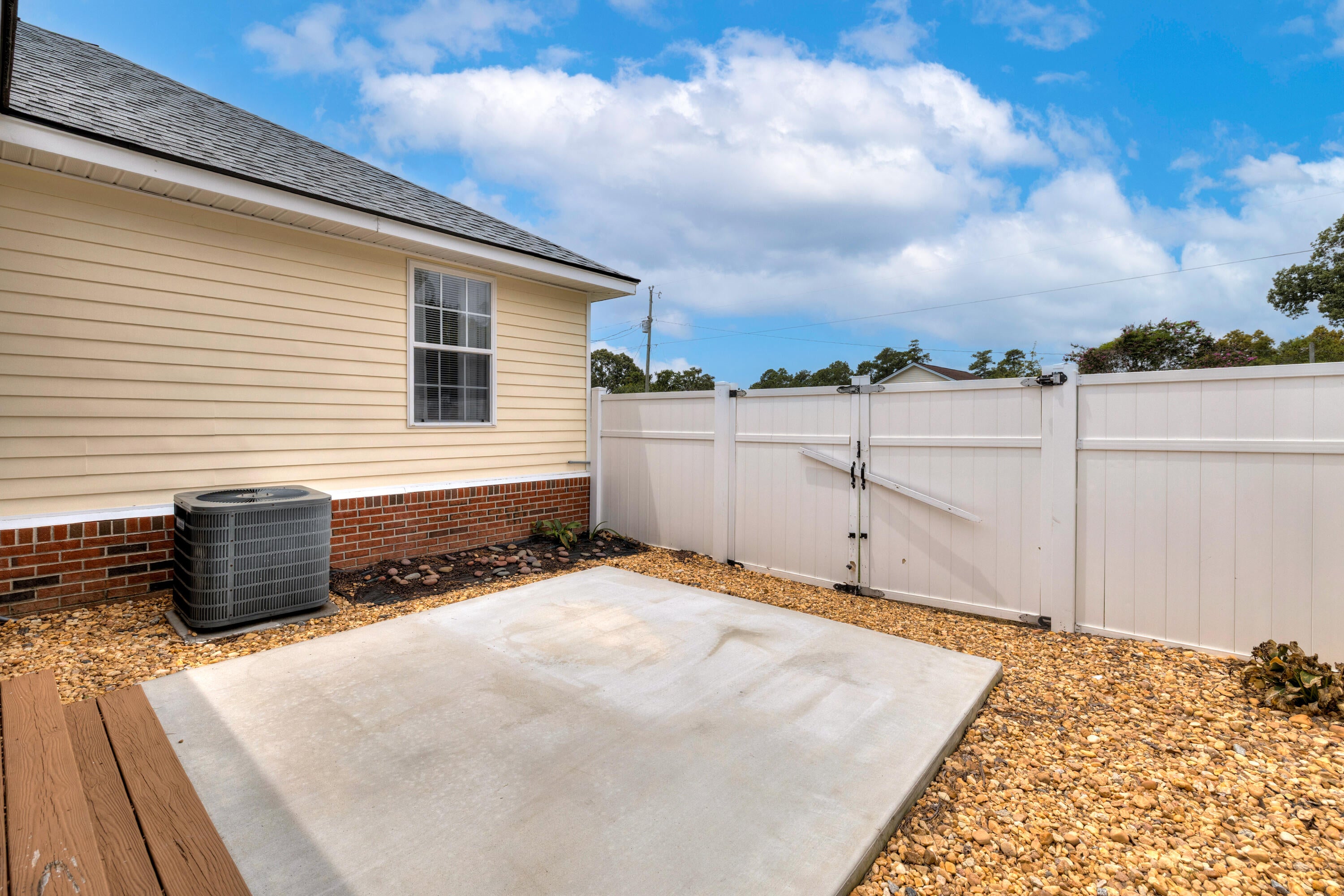 1026 Radius Street