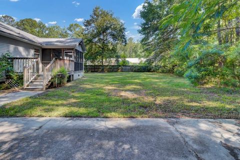 Single Family Residence in Goose Creek SC 123 Carol Drive 31.jpg