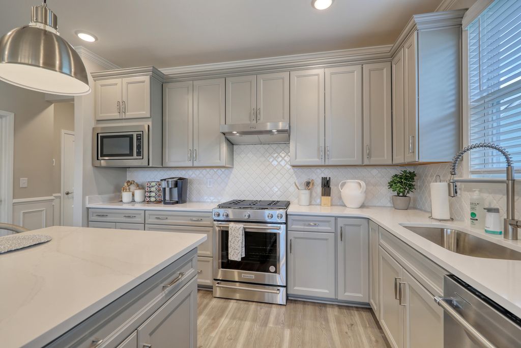 Photo of 659 Coral Bells Lane, Summerville, SC 29486 (MLS # 25028917)