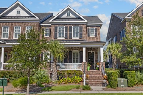 Photo of 122 Brailsford Street, Daniel Island, SC 29492 (MLS # 25028901)