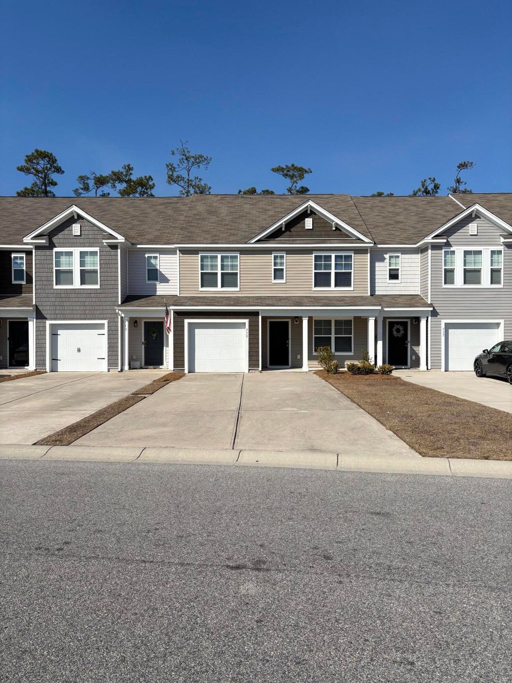 Photo of 715 Hilchot Drive Dr, Summerville, SC 29486 (MLS # 26004877)