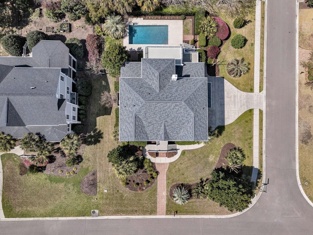 listing image 80