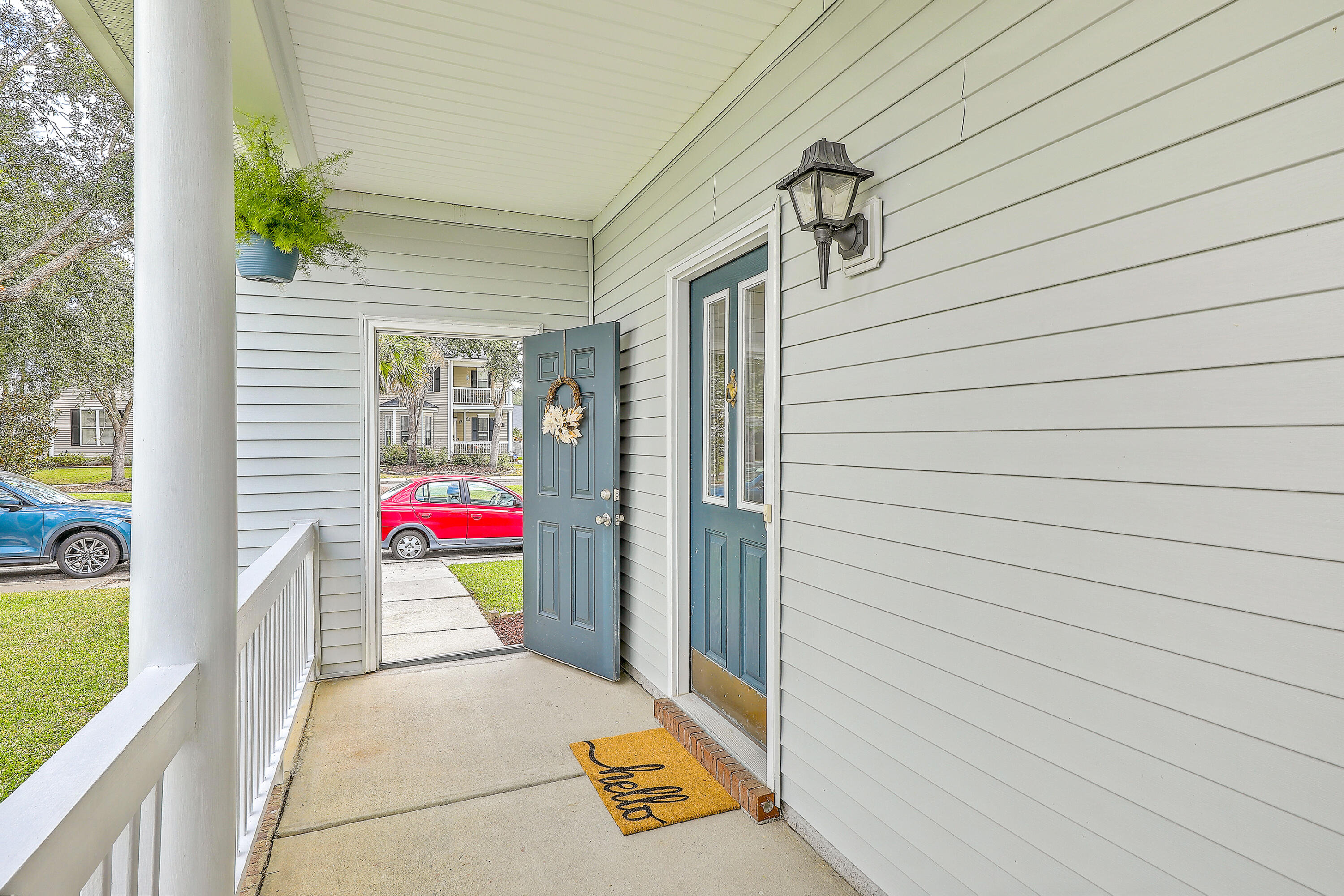 83 Creekside Drive