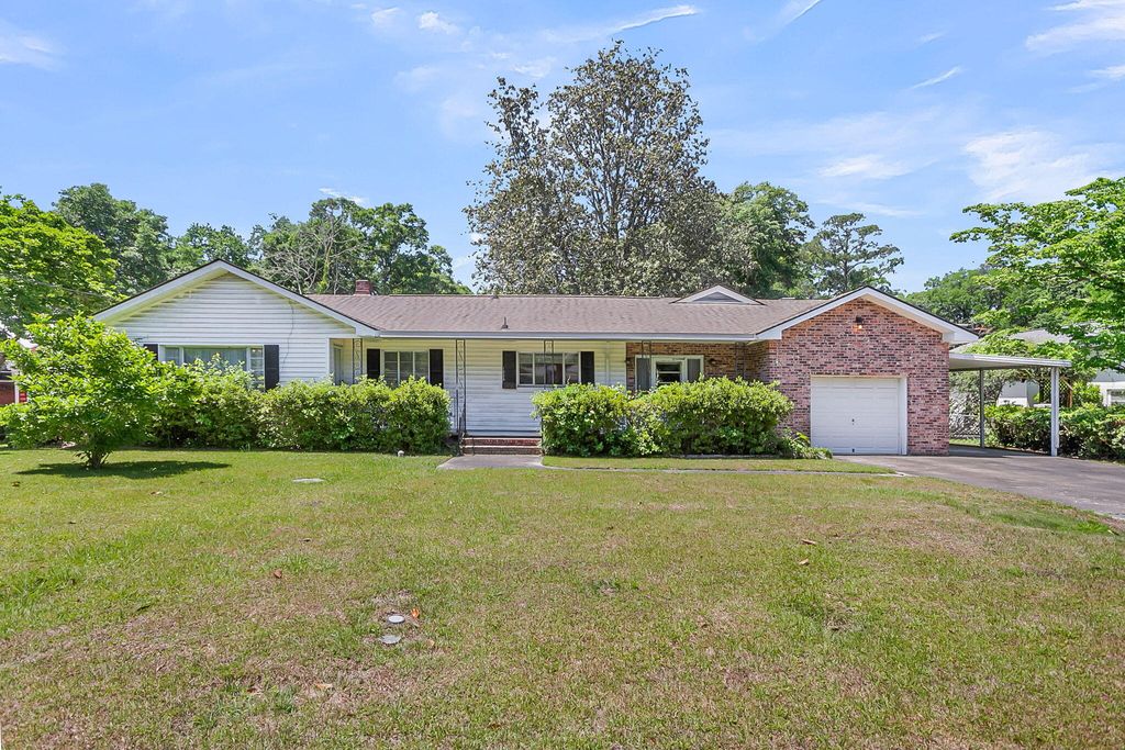 Photo of 1024 Lepley Road, Hanahan, SC 29410 (MLS # 26012844)