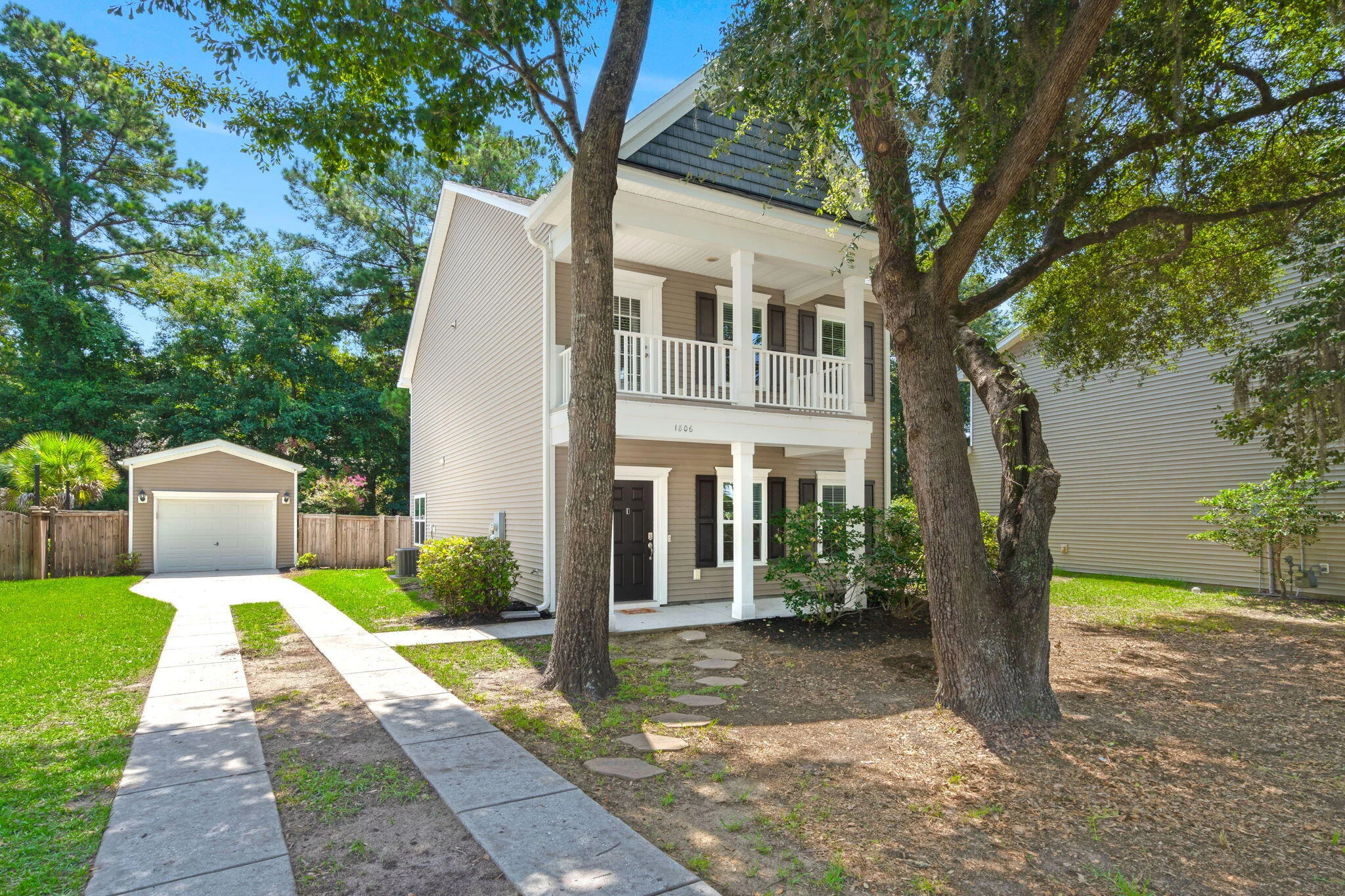 1806 Towne Street