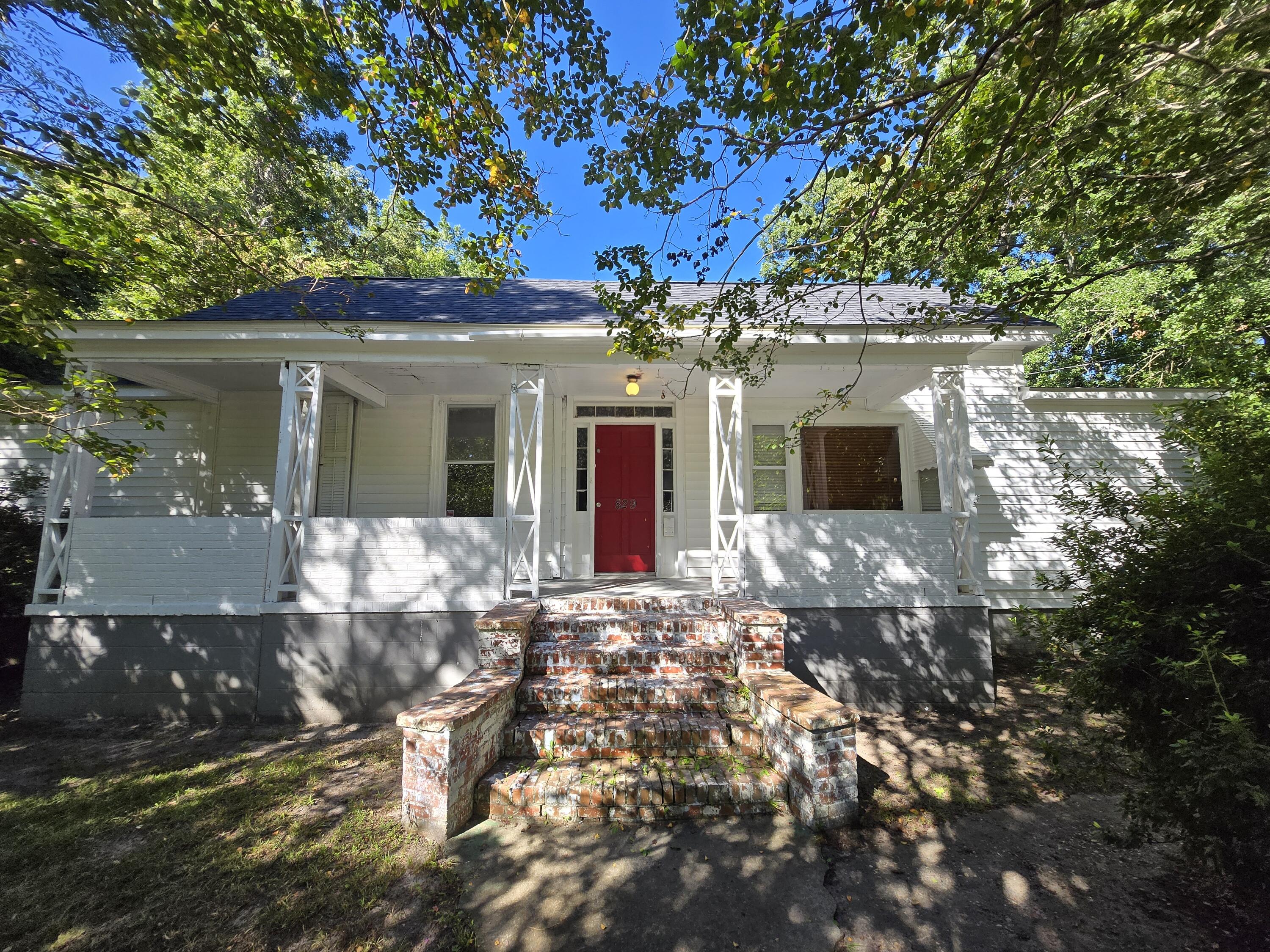 829 W 1st North Street