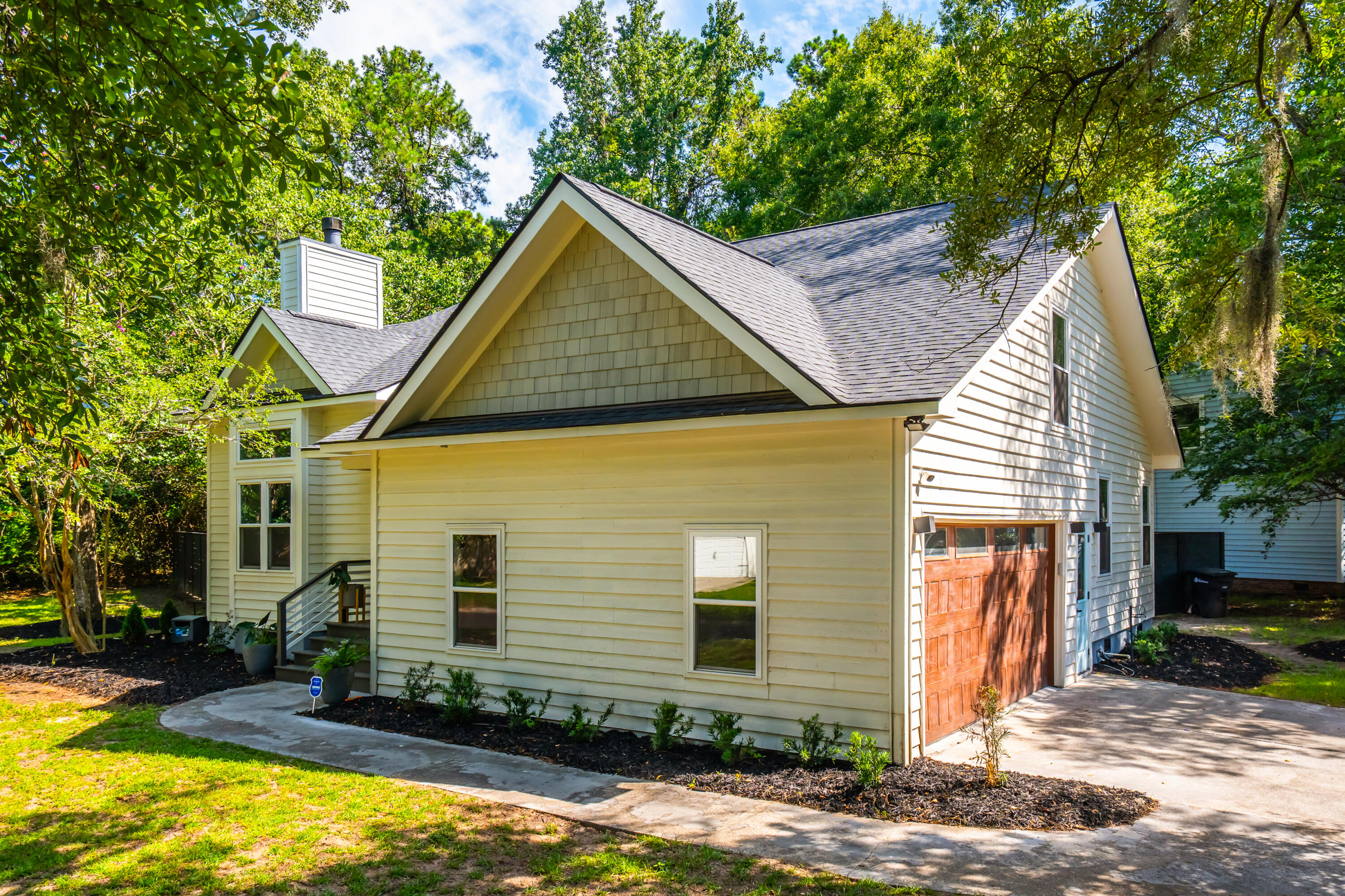 2059 Middleburg Lane
