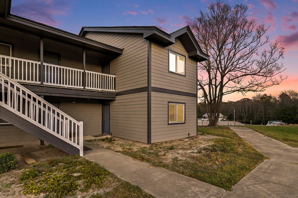 Photo of 1404 Tailrace Drive, Moncks Corner, SC 29461 (MLS # 25031709)