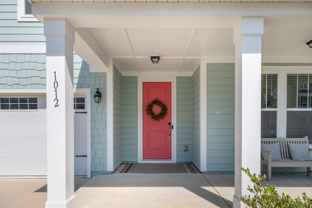 Photo of 1012 Swamp Harrier Avenue, Ravenel, SC 29470 (MLS # 25023702)