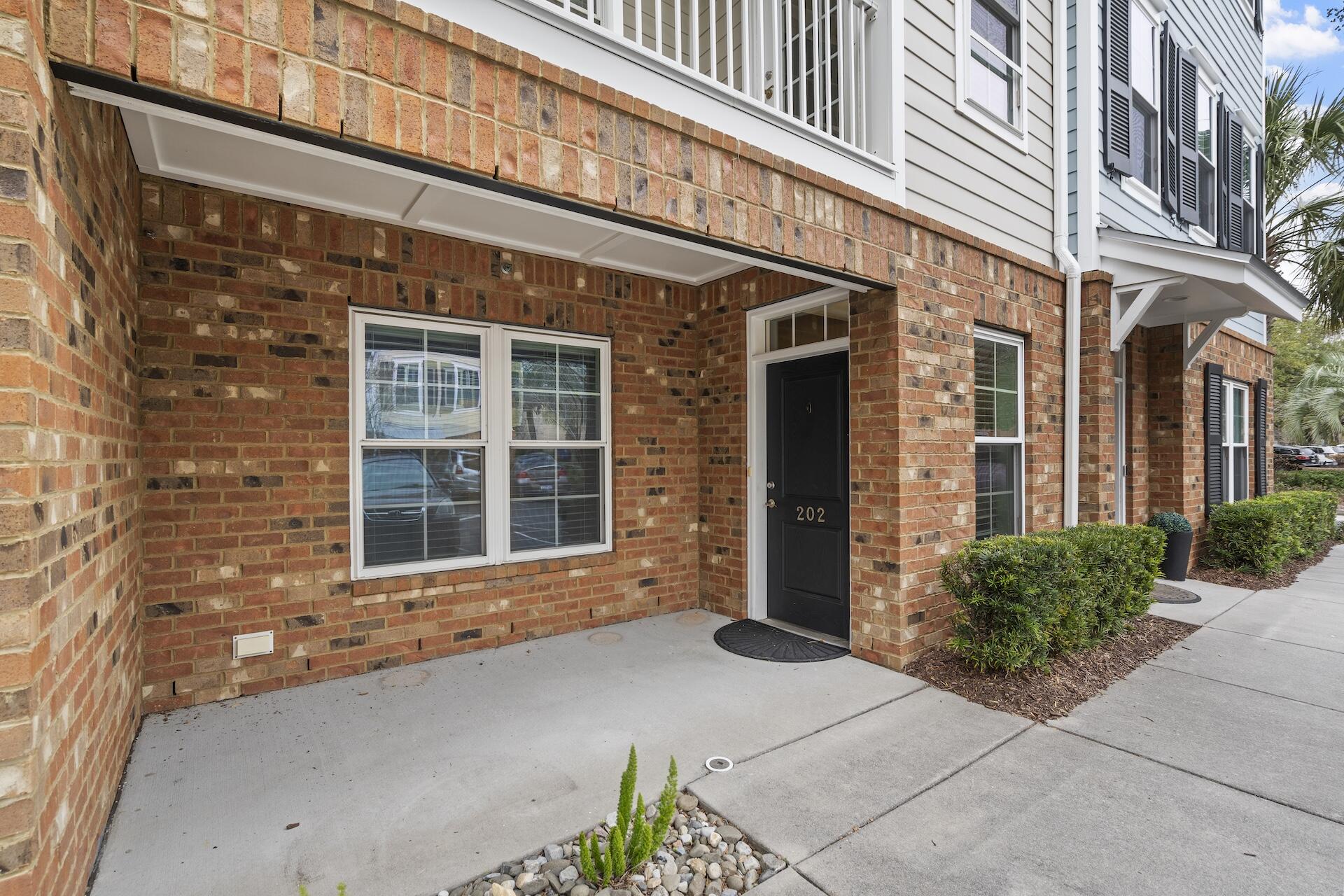 656 Coleman Boulevard 202