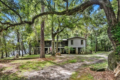 7884 Peirce Road Ridgeville SC 29472