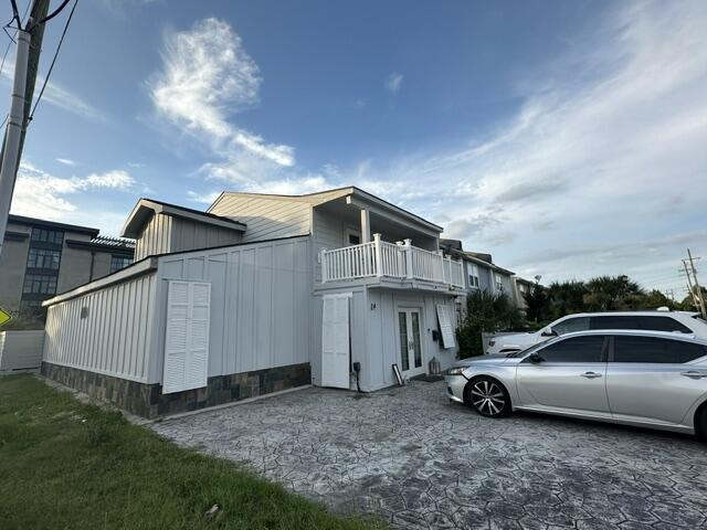 24 Cedar Street