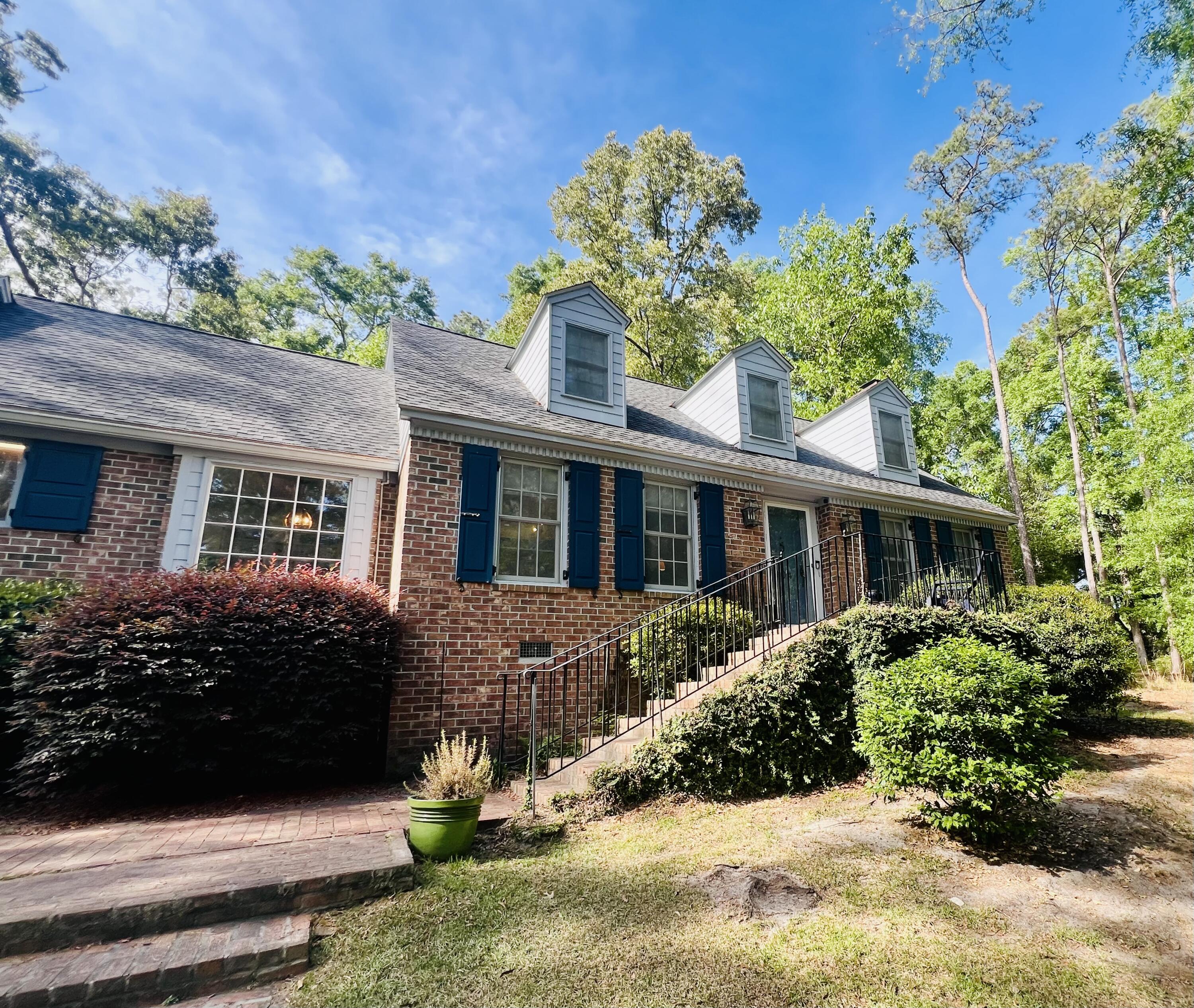 904 Churchill Road