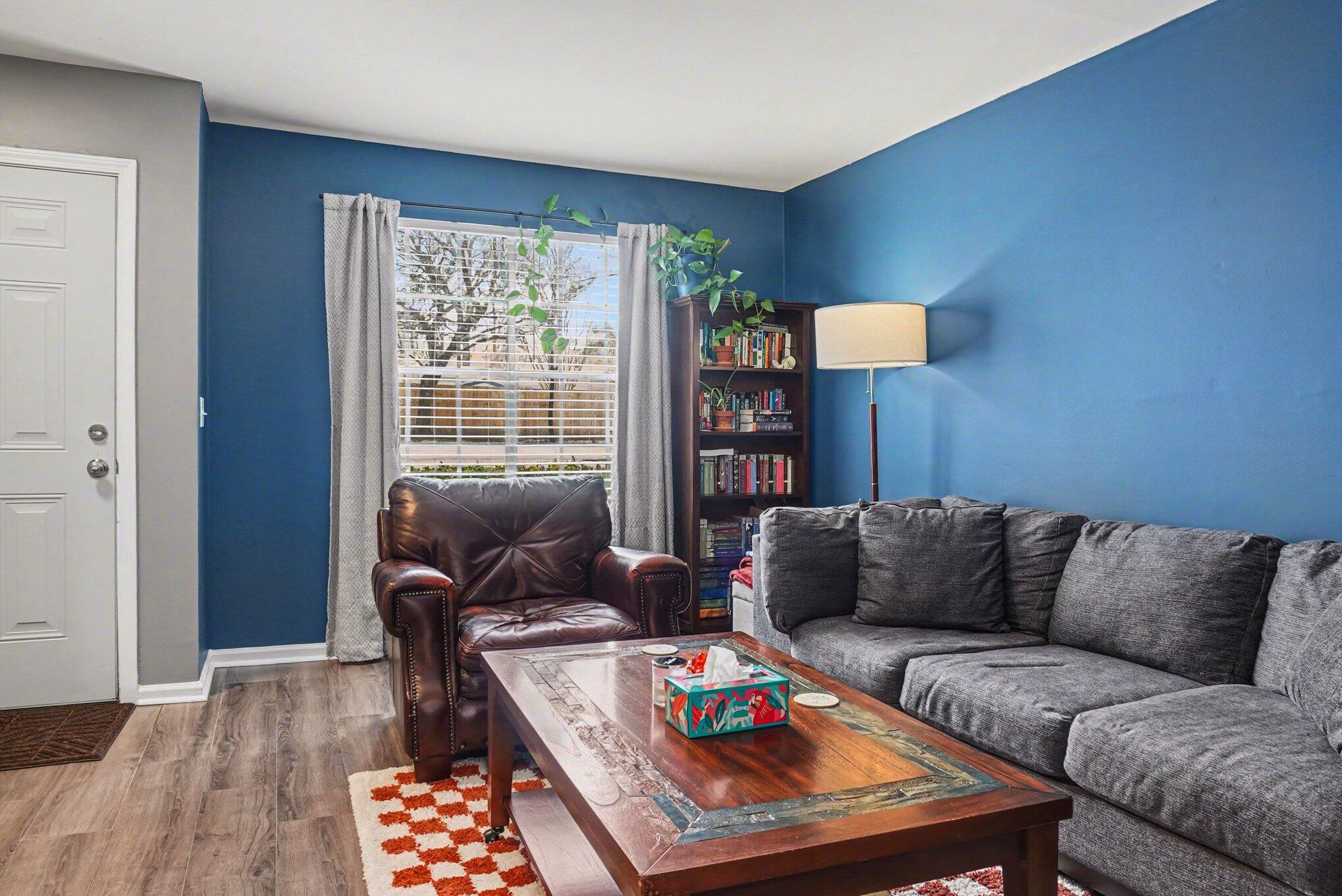 406 Crestview Drive B