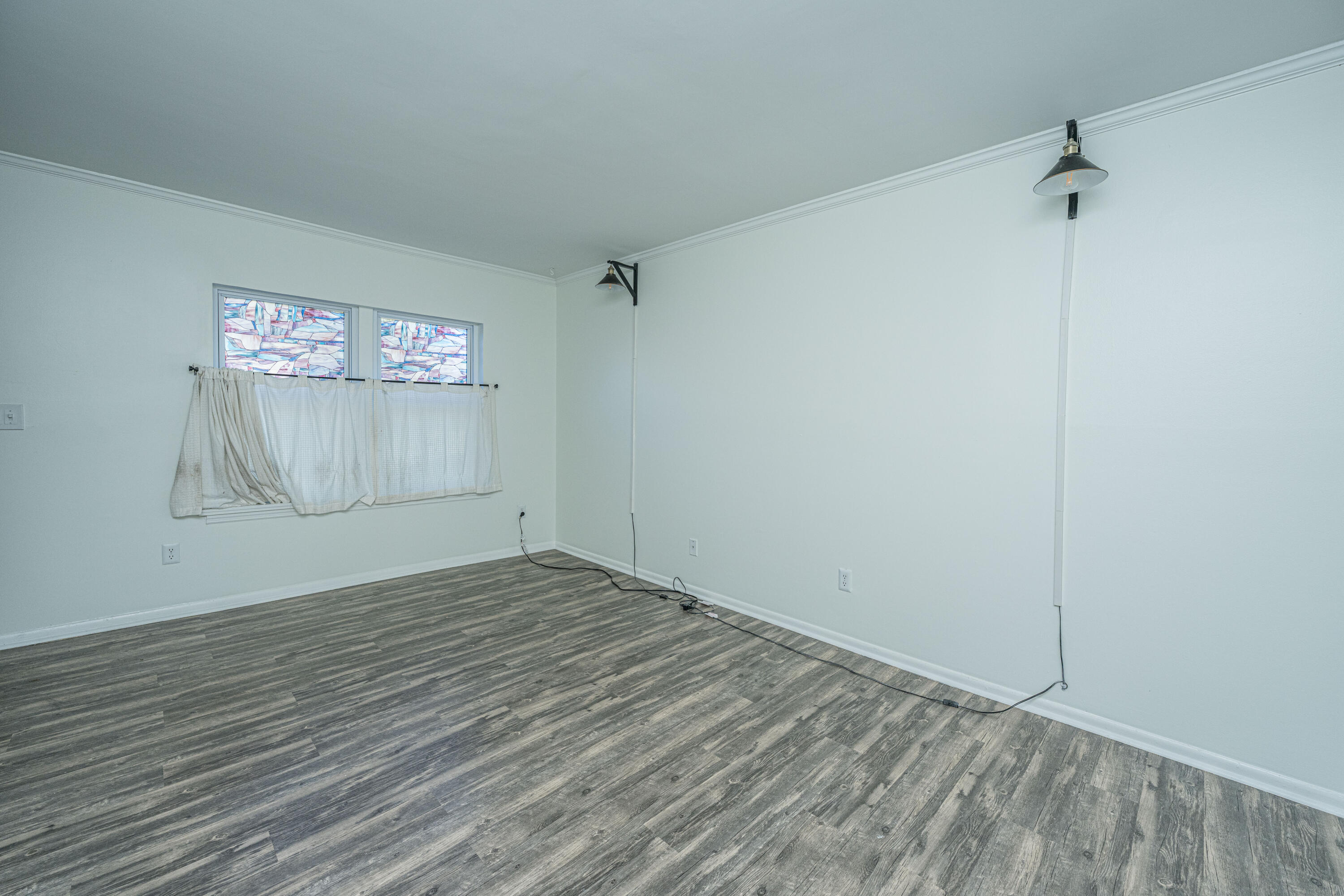 519 Parkdale Drive L