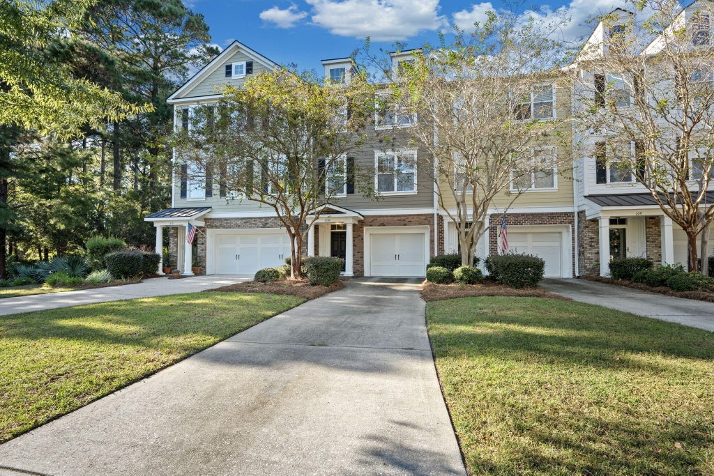 Photo of 208 Fair Sailing Road #Unit 28, Mount Pleasant, SC 29466 (MLS # 26029209)
