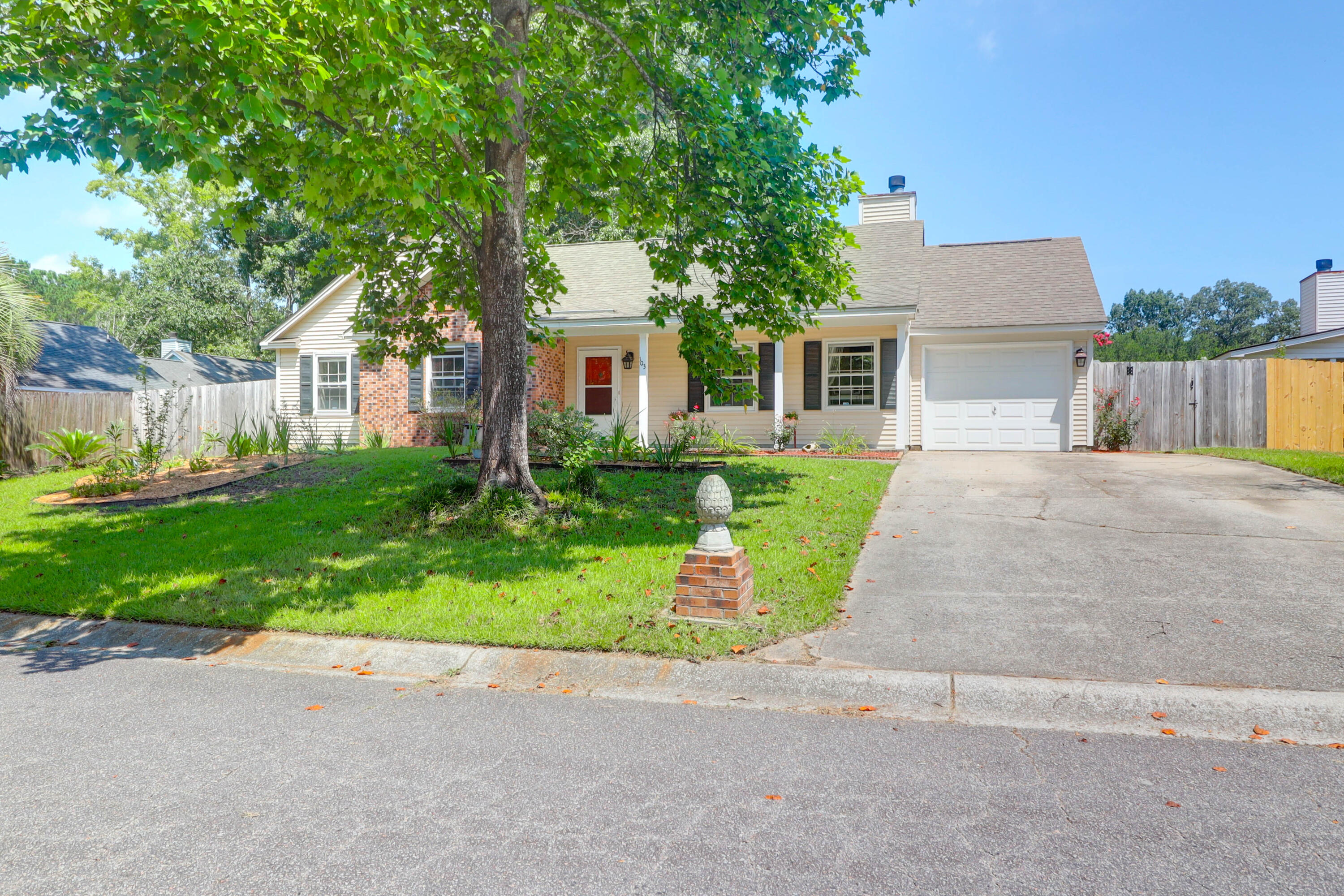 103 Saxton Court