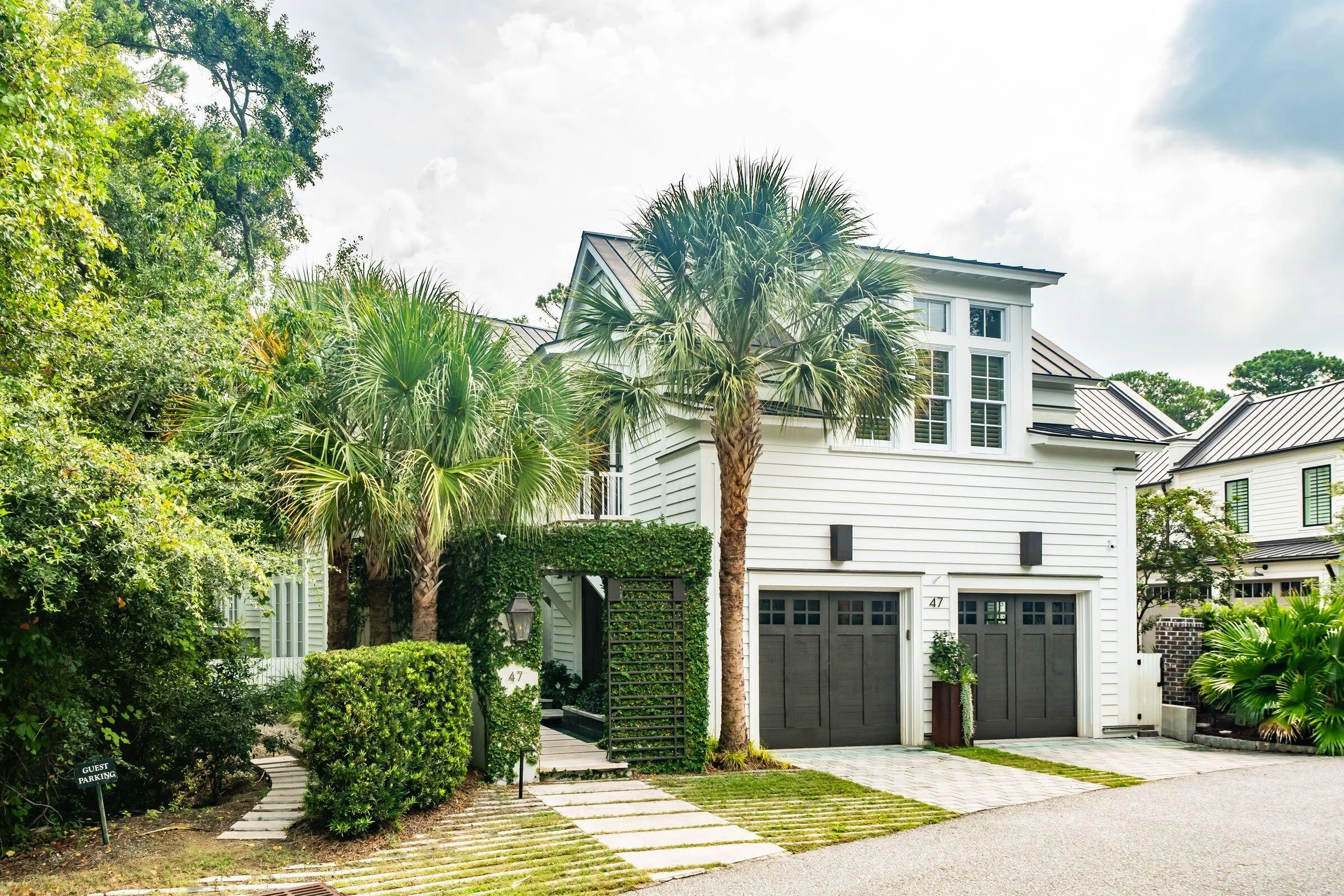 47 Robert Mills Circle