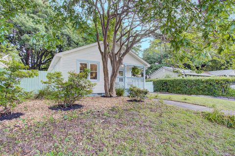 A home in North Charleston