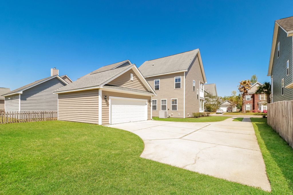 Photo of 113 Pavilion Street, Summerville, SC 29483 (MLS # 25028268)