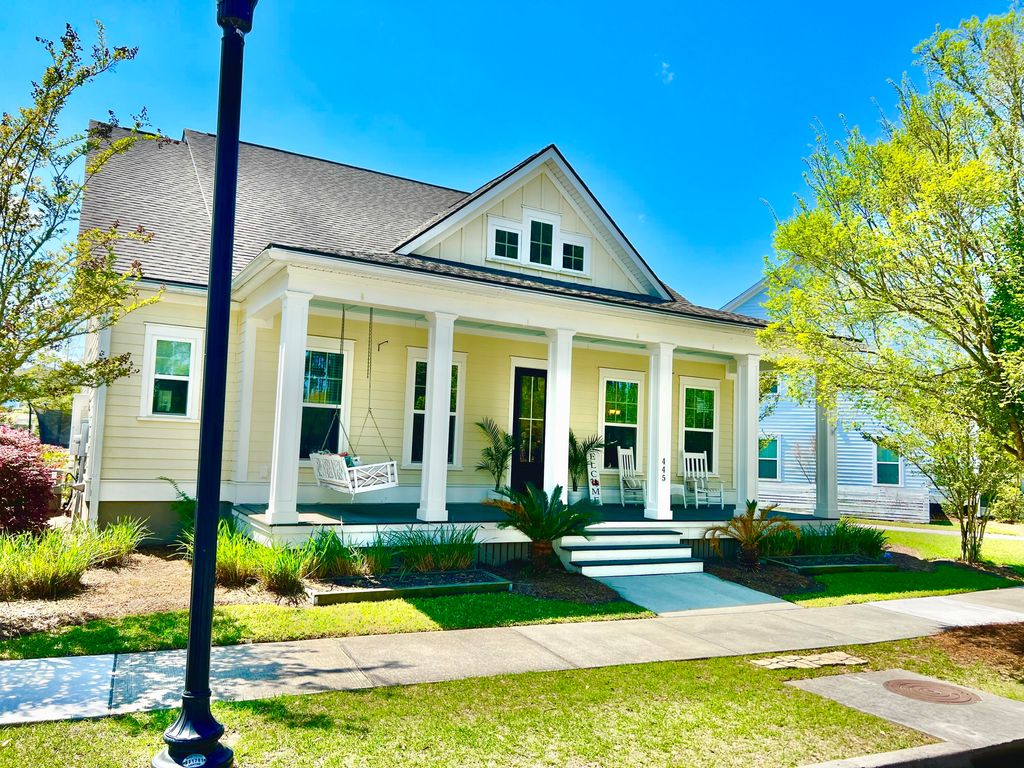 Photo of 445 Watergrass Way, Summerville, SC 29485 (MLS # 26008767)