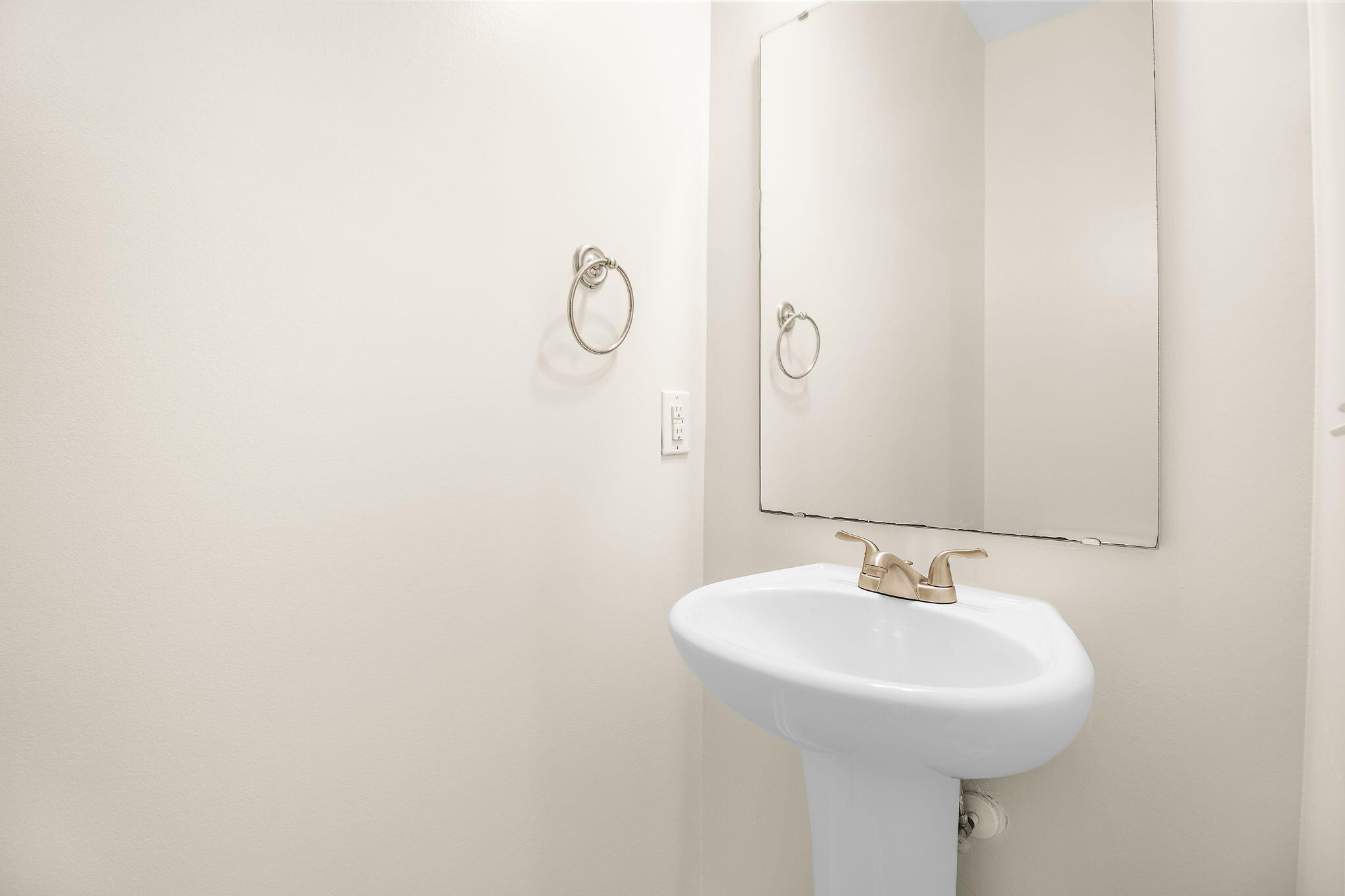 264 Oglethorpe Circle