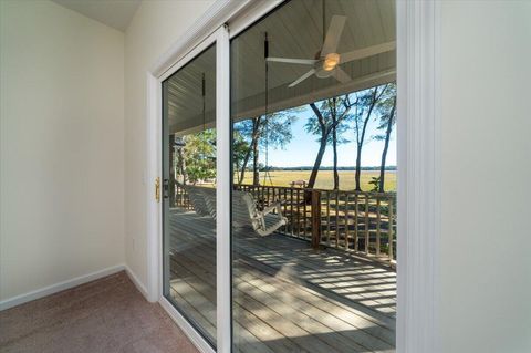 A home in Edisto Island