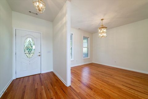 A home in Edisto Island