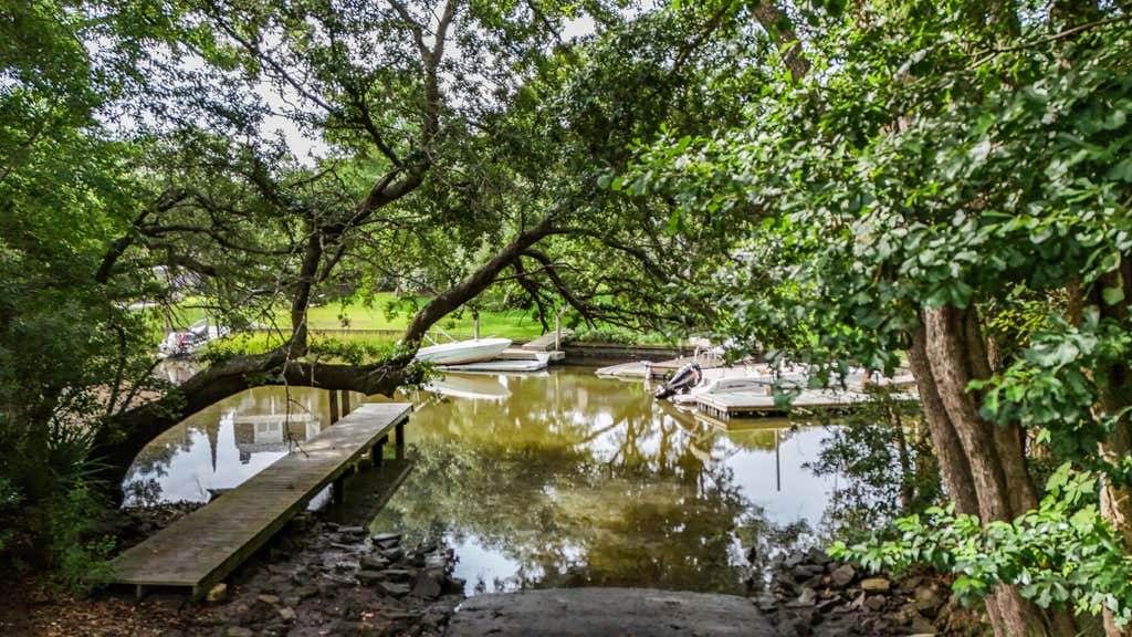 Photo of 1 Mueller Drive, Charleston, SC 29407 (MLS # 26020201)