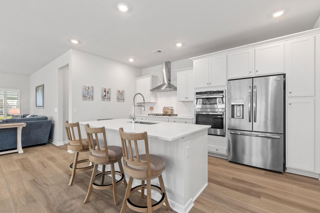 Photo of 1133 Cooper Point Street, Summerville, SC 29485 (MLS # 25024202)